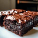 Fudgy Dattel Brownies: Einfach, köstlich, gesund