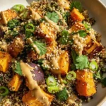 Gerösteter Süßkartoffel Quinoa Salat mit Sesam-Miso-Sauce