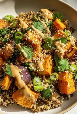 Gerösteter Süßkartoffel Quinoa Salat mit Sesam-Miso-Sauce