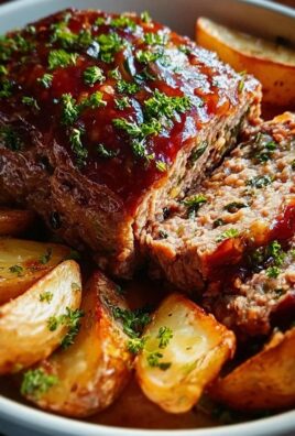Herzhafter Hackbraten mit Ofenkartoffeln